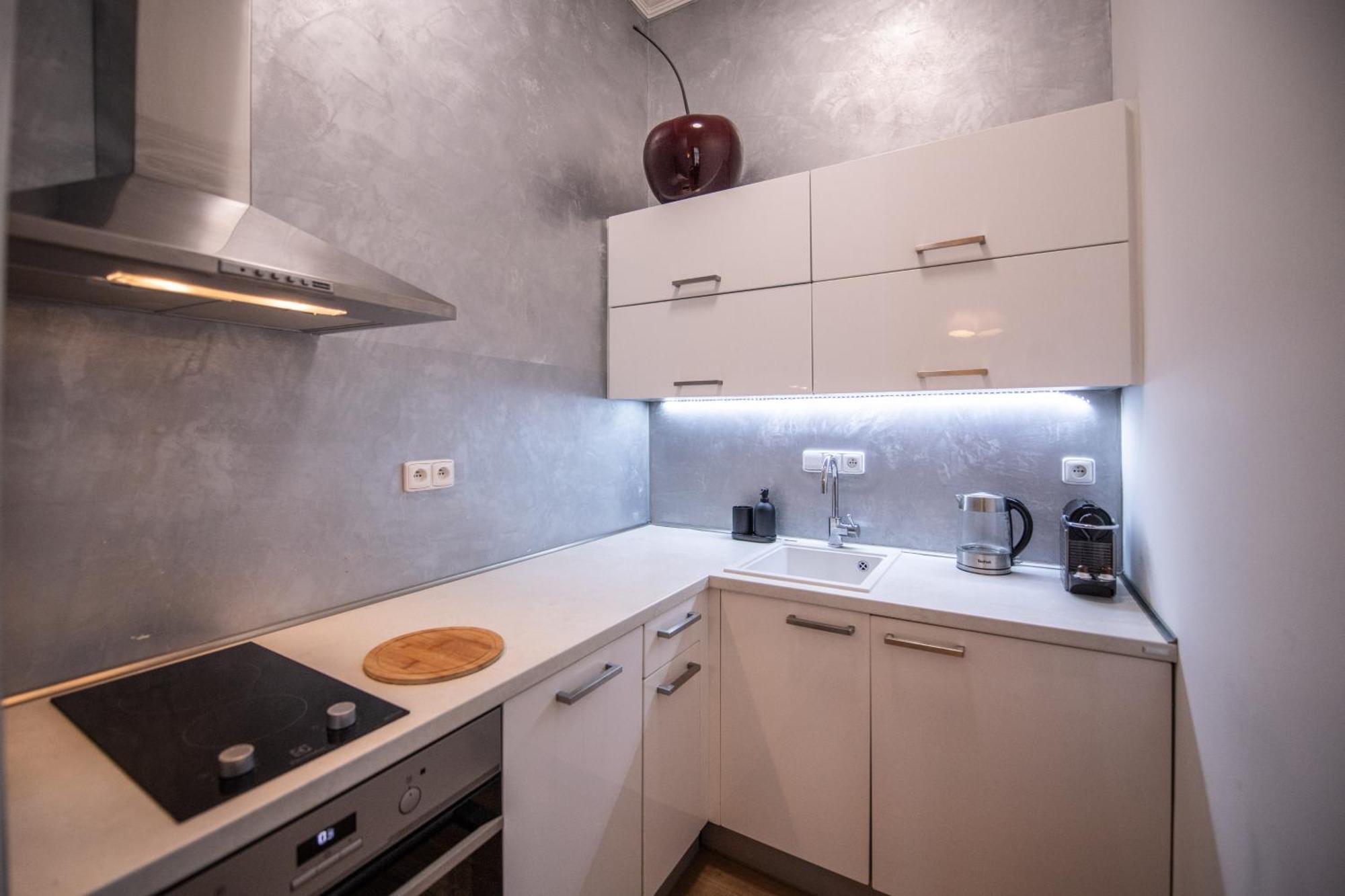 Modern Downtown Apt - Renovated, On Ideal Location Prag Exteriör bild