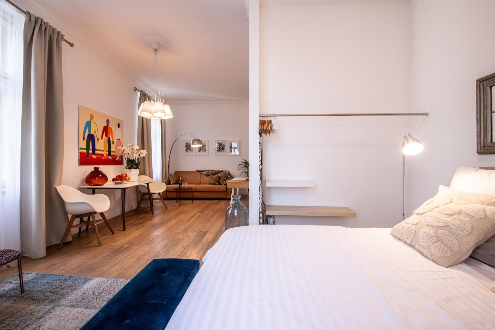 Modern Downtown Apt - Renovated, On Ideal Location Prag Exteriör bild