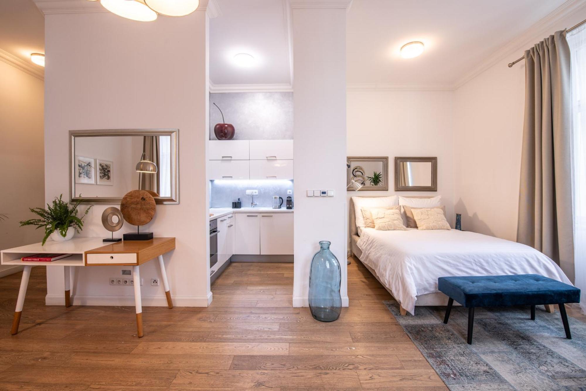 Modern Downtown Apt - Renovated, On Ideal Location Prag Exteriör bild